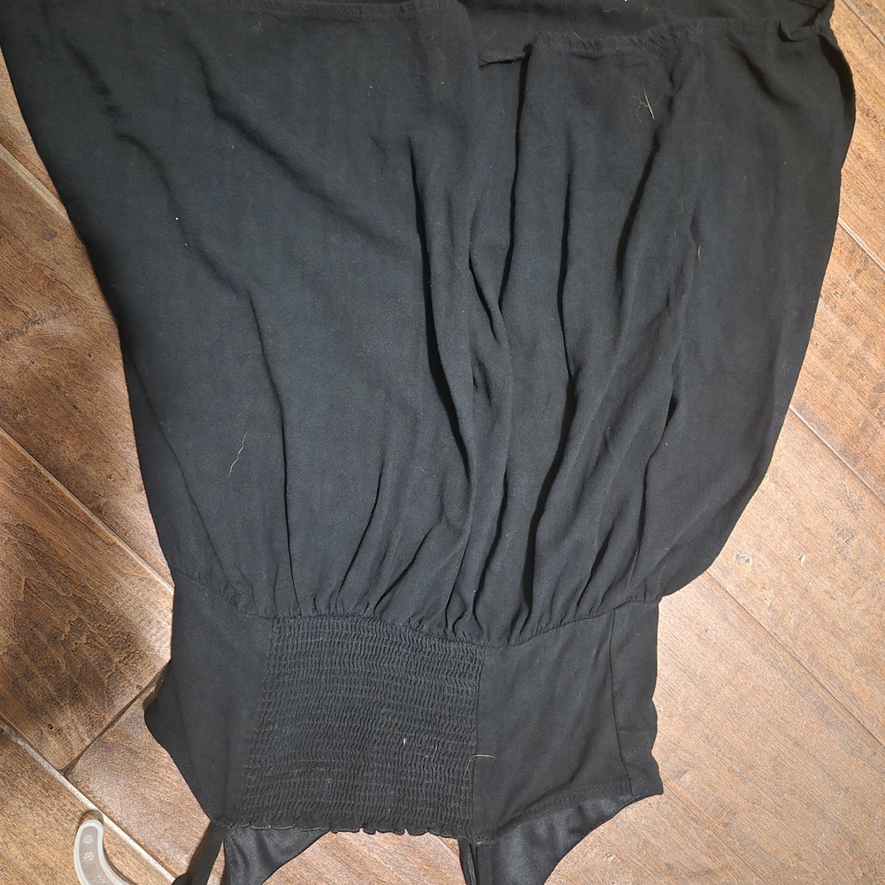 Black Button-Accent Sleeveless Dress - Picture 7 of 7